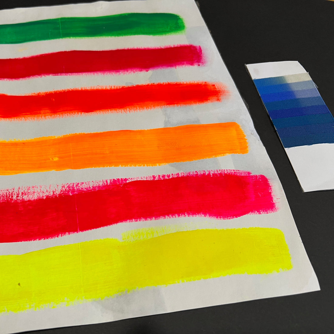 Fluorescent Neon Pigments and Lightfastness